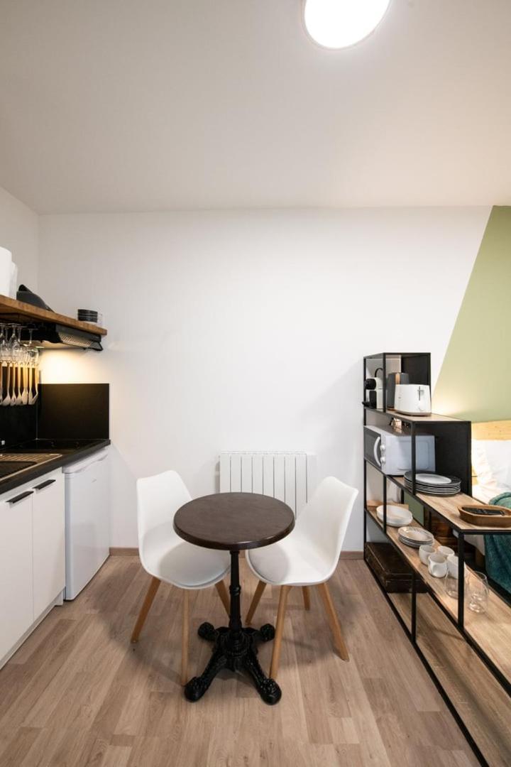 Suite Kella Tassin - Beau Studio Renove Kültér fotó